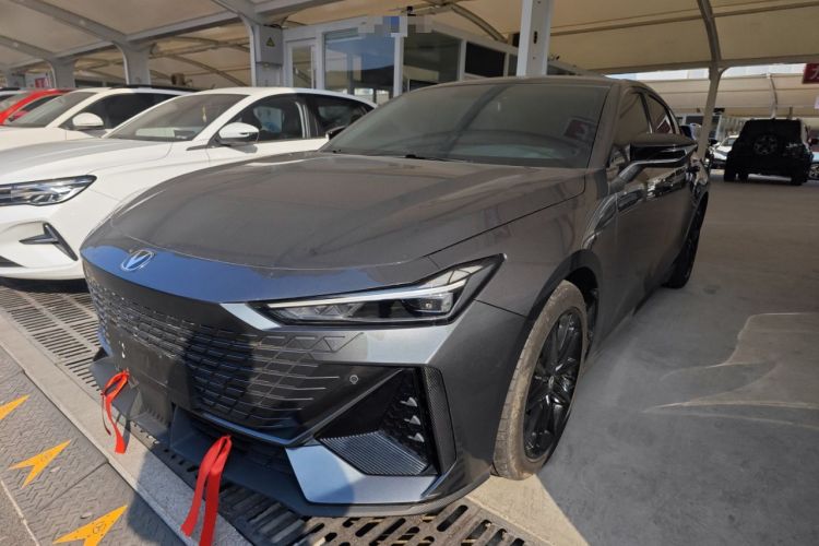 Used Changan UNI-V 2022 1.5T Prestige Version