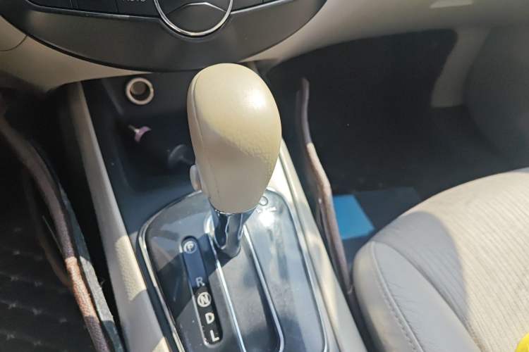 Used Nissan Tiida 2011 1.6L CVT Smart Version
