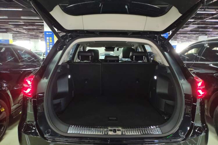 Used Hongqi HS5 2022 Revised Version 2.0T Smart Connect Flagship Edition