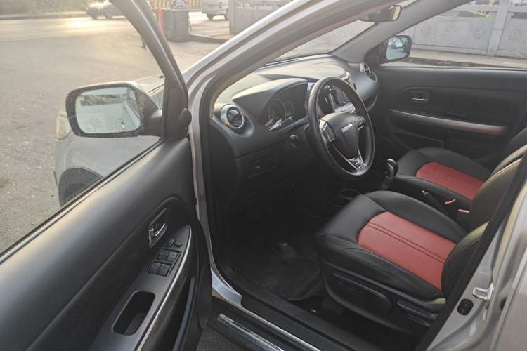 Used Haval H1 2016 Red-Label 1.5L AMT Luxury Model
