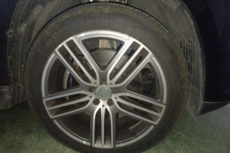Used BAIC Off-Road BJ90 2021 4.0T Prestige Edition Right Front Wheel Hub