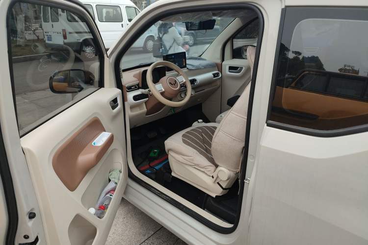 Used Wuling Hongguang MINIEV 2024 3rd Generation 215km Youth Edition
