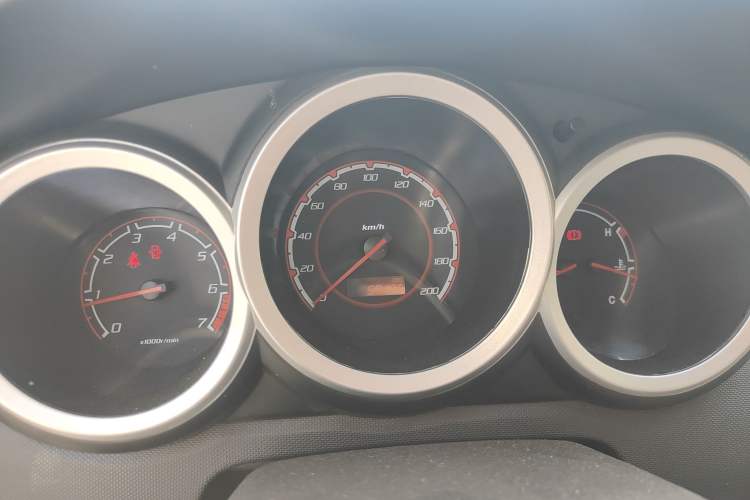 Used CHANGAN CX20 2014 1.4L Manual Sport Version China IV Standard Instrument Cluster