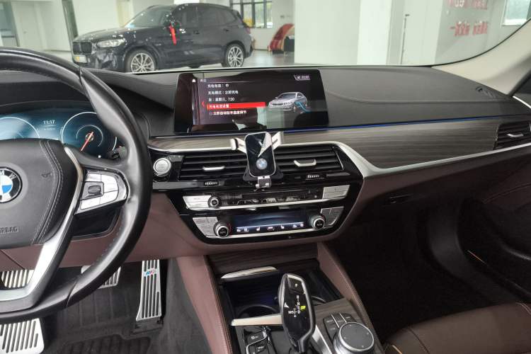 Used BMW 5 Series New Energy 2019 530Le Luxury Package Audio And AC Panel