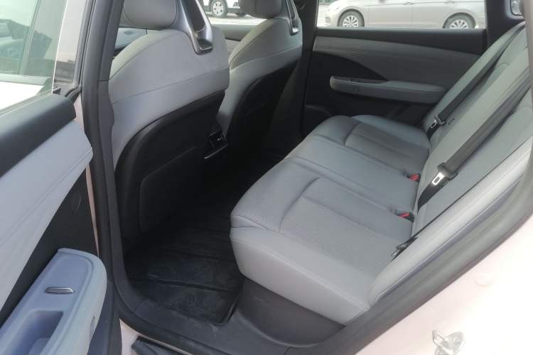 Used Nissan N7 2025 625 Max Left Rear Seat