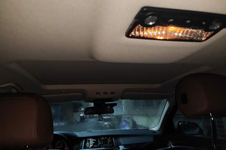 Used BMW 5 Series 2014 520Li Elegant Model