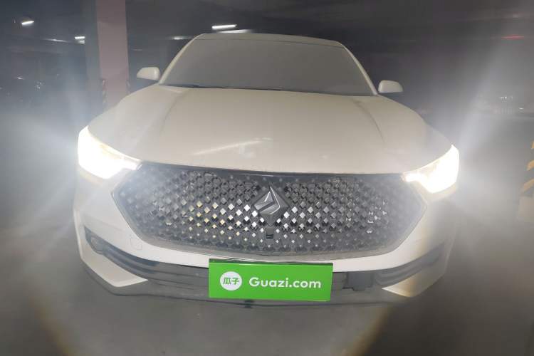 Used Baojun RC-6 2019 1.5T CVT 24-Hour Online Luxury Edition
