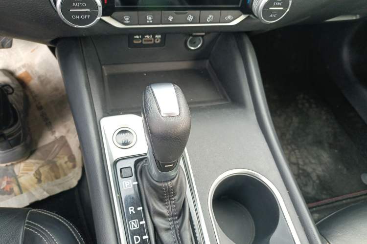 Used Nissan Teana 2020 2.0L XL Comfort Edition Gear Lever