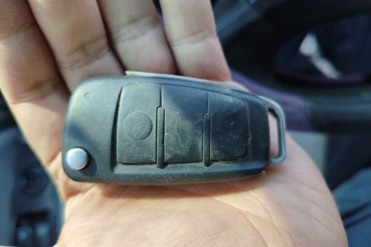 Used JAC Group Refine 2011 2.4L Government Procurement Version Manual Luxury Trim