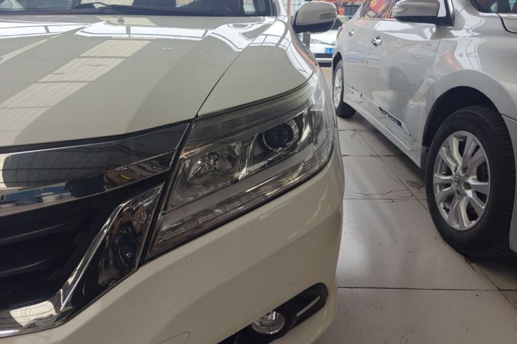 Used Honda Crider 2015 1.8L automatic luxury edition
