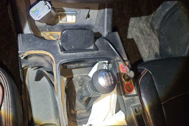 Used FORTHING Lingzhi 2022 M5L 1.6L Utility Model 7 Seats