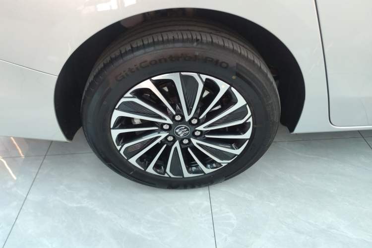 Used Buick GL8 New Energy 2025 Lu Shang Luxury Edition 7-Seater Right Rear Wheel Hub
