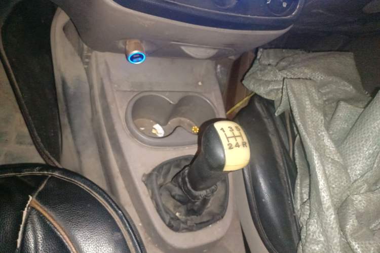 Used Wuling Hongguang 2013 1.5L Standard Version
