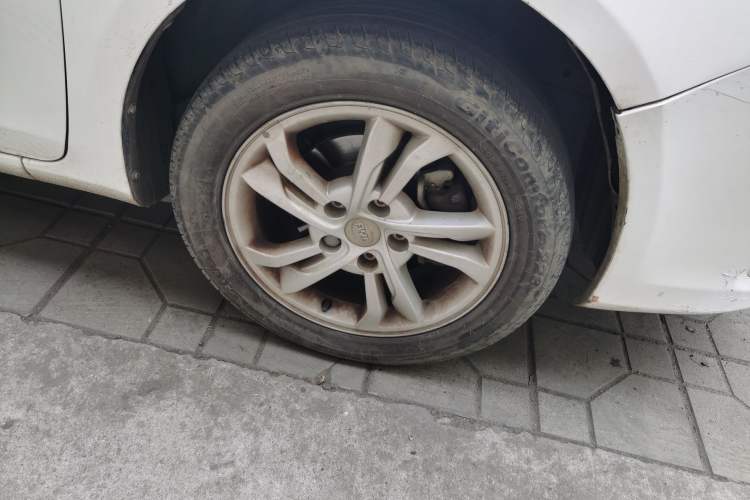 Used BYD Surui 2014 1.5L Manual Luxury Model
