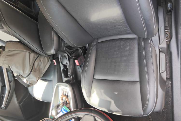 Used Ford Escort 2015 1.5L Automatic Fashion Model