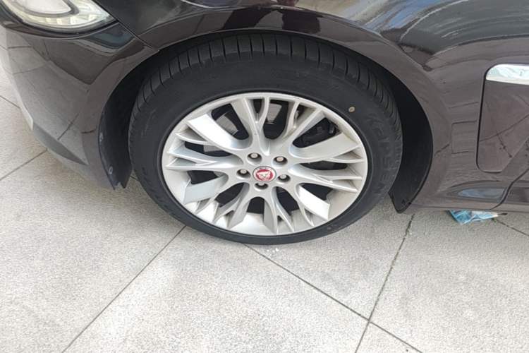 Used Jaguar XF 2014 XF 2.0T Luxury Edition