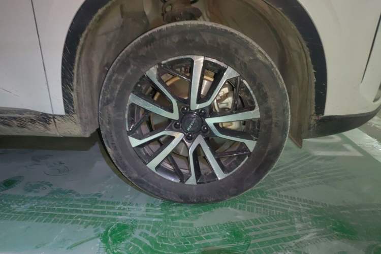 Used Haval H6 2021 3rd Generation 1.5T Automatic Two-Wheel Drive Max Right Front Wheel Hub