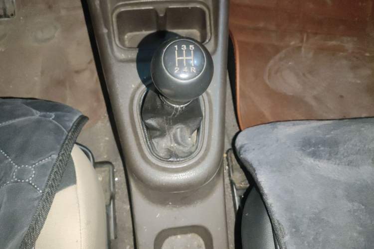 Used Zotye Z100 2013 1.0L Comfort Model