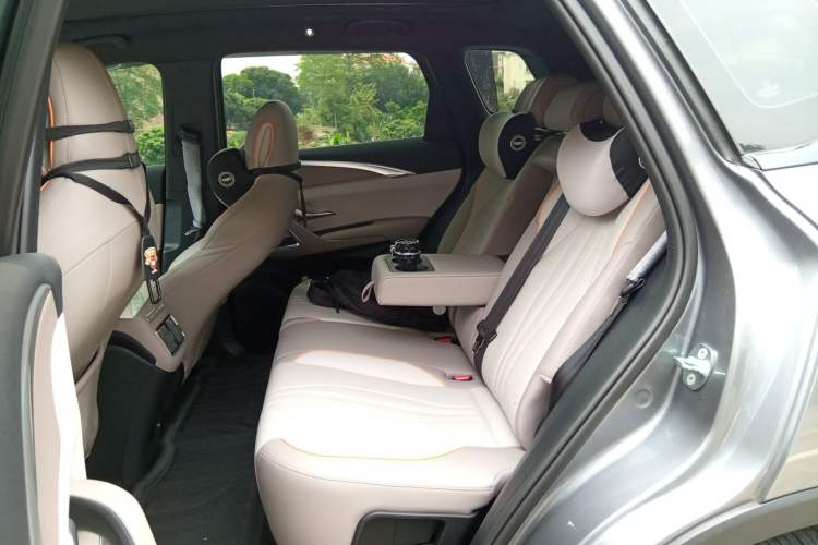 Used BYD Song Pro New Energy 2024 HONOR Edition DM-i 110KM Beyond Model
