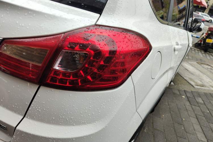 Used Chery Tiggo 5 2014 2.0L CVT Family Deluxe Edition