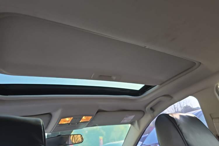 Used Bestune X80 2016 2.0L manual Comfort trim level