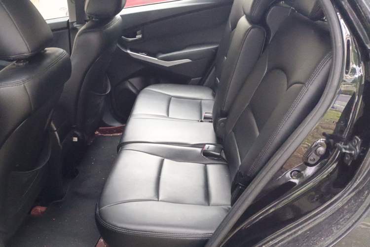 Used SsangYong Korando 2013 2.0L Gasoline Two-Wheel Drive Automatic Elite Edition Left Rear Seat