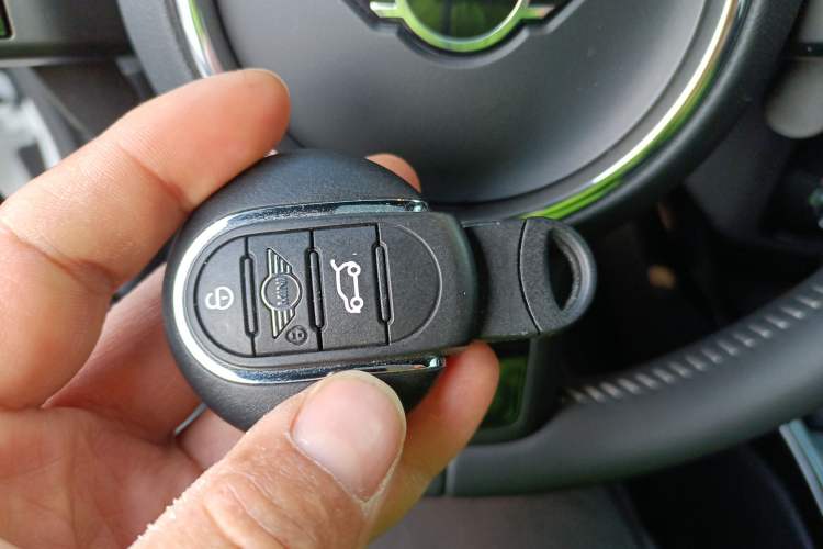 Used MINI Clubman 2023 Revised 2.0T COOPER S Connoisseur