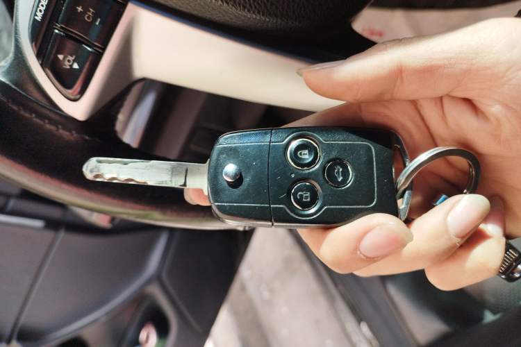 Used Honda Accord 2013 2.0L SE Vehicle Key