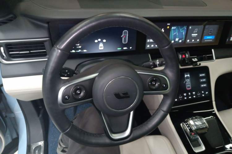 Used Li Auto ONE 2020 Extended-Range 6-Seater Version Steering Wheel