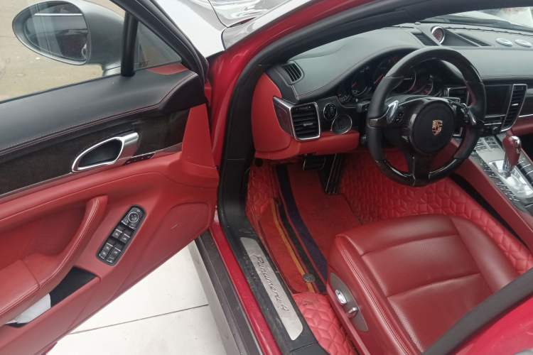 Used Porsche Panamera 2010 Panamera 4 3.6L Driver Seat
