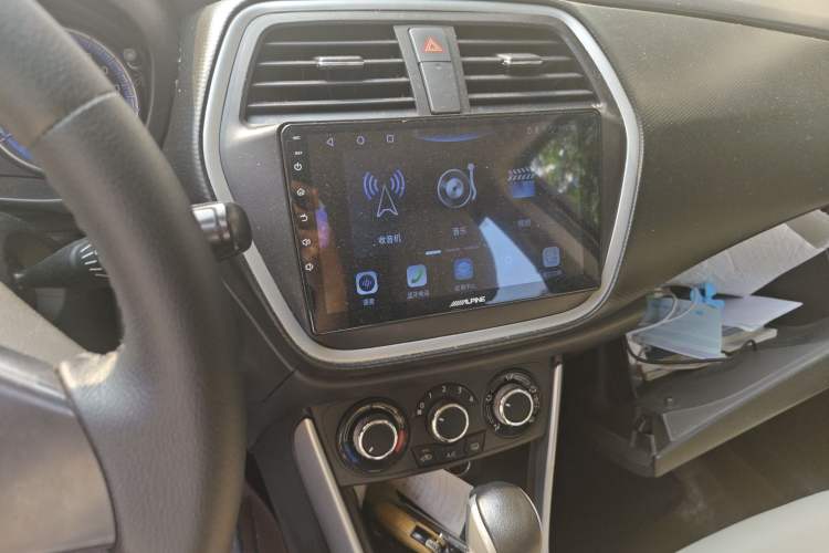 Used Suzuki S-Cross 2014 1.6L CVT Two-Wheel Drive Entry Model