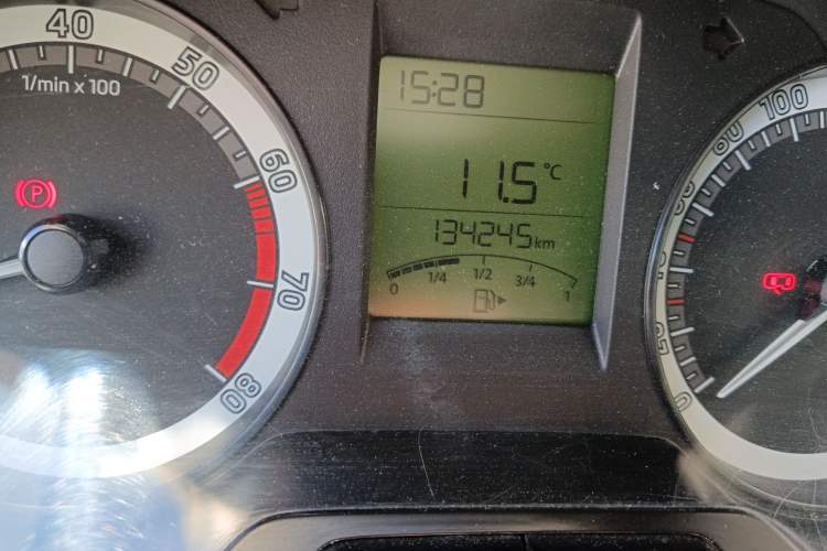 Used Skoda Rapid 2018 1.4L Manual Standard Edition Odometer Close Up