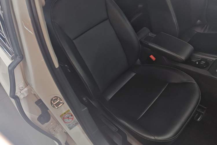 Used Volkswagen Lamando 2018 230TSI DSG Fashion Edition Right Front Seat