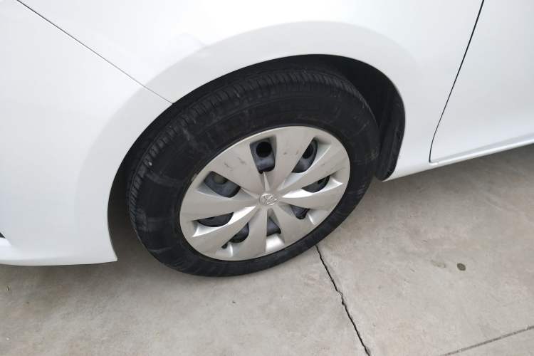 Used Toyota YARiS L Zhi Xuan 2015 1.5E Automatic Charm Edition Left Front Wheel Hub