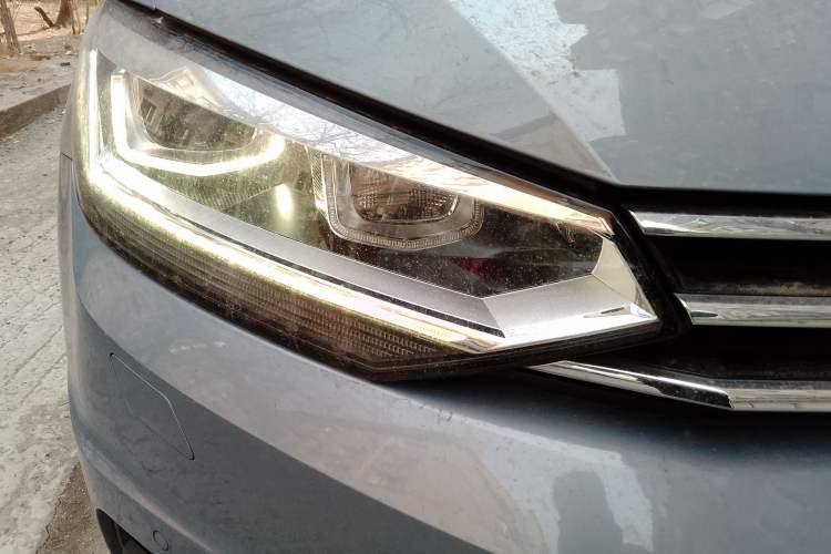 Used Volkswagen Touran 2016 Volkswagen Touran L 330TSI DSG Luxury Edition