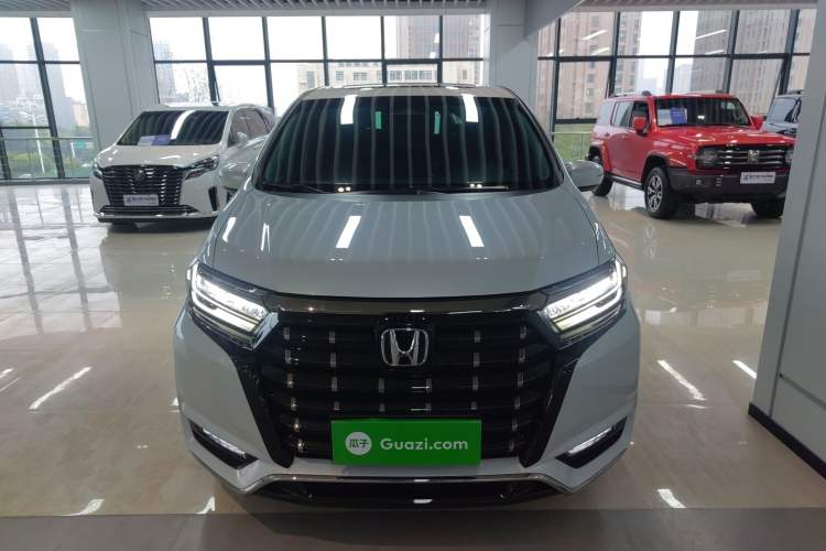 Used Honda Elysion 2024 2.0L eHEV Luxury Edition Front