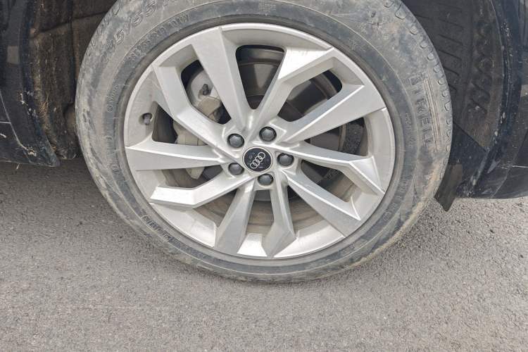 Used Audi Q5L 2022 40T Luxury Dynamic Model