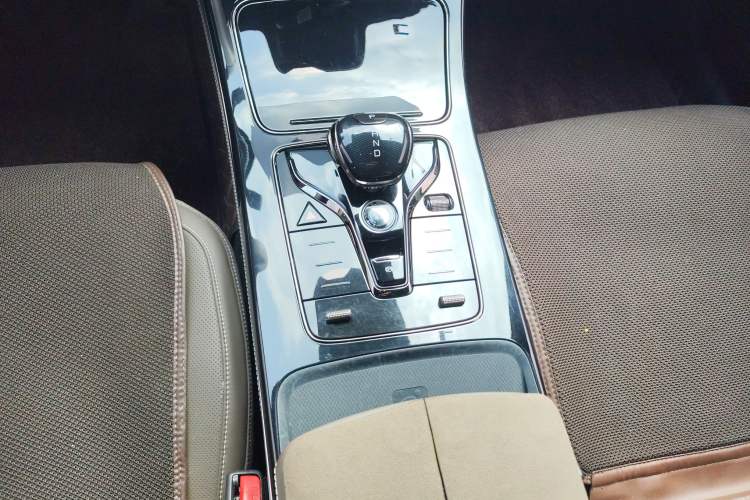 Used BYD Han 2023 EV Champion Edition 506KM Front-Wheel-Drive Premium Model Gear Lever