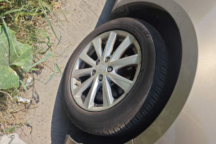 Used Buick Verano 2017 Sedan 20T Dual-Clutch Leading Model
