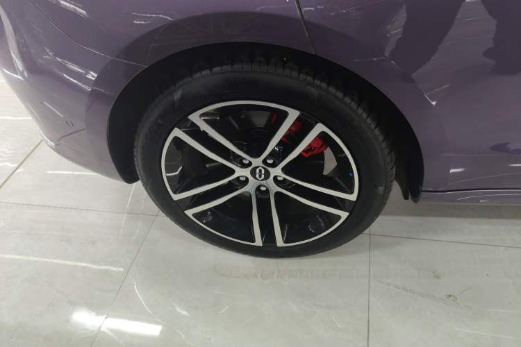 Used Hima AITO M5 2025 Extended-Range Ultra All-Wheel-Drive Version