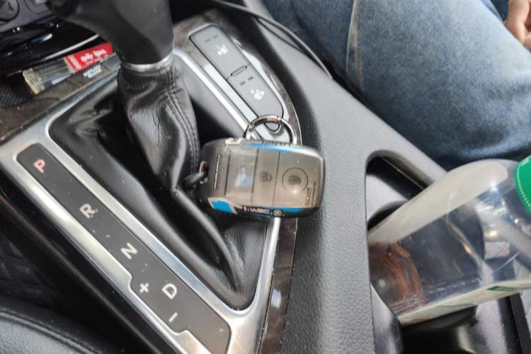 Used Kia K5 2014 2.0L Automatic LUXURY Vehicle Key