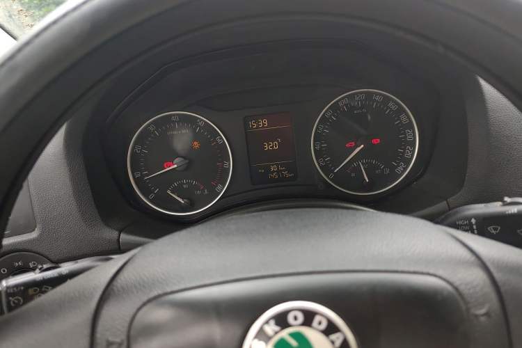 Used Skoda Octavia 2013 1.6L Manual Yijun Edition
