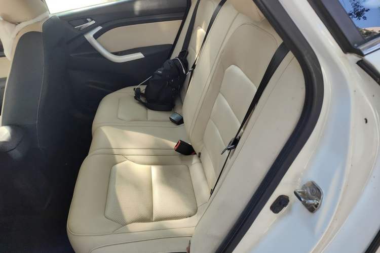 Used Changan Alsvin V7 2016 1.6L Manual Enjoyment Model China V Standard
