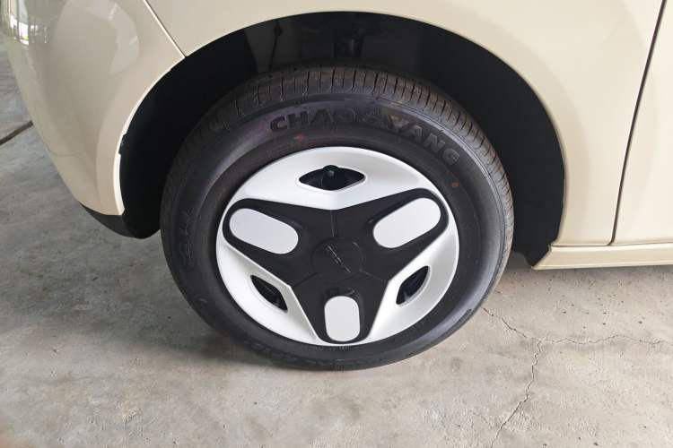 Used Geely Galaxy Panda 2025 210 km – Yuanqi Bear