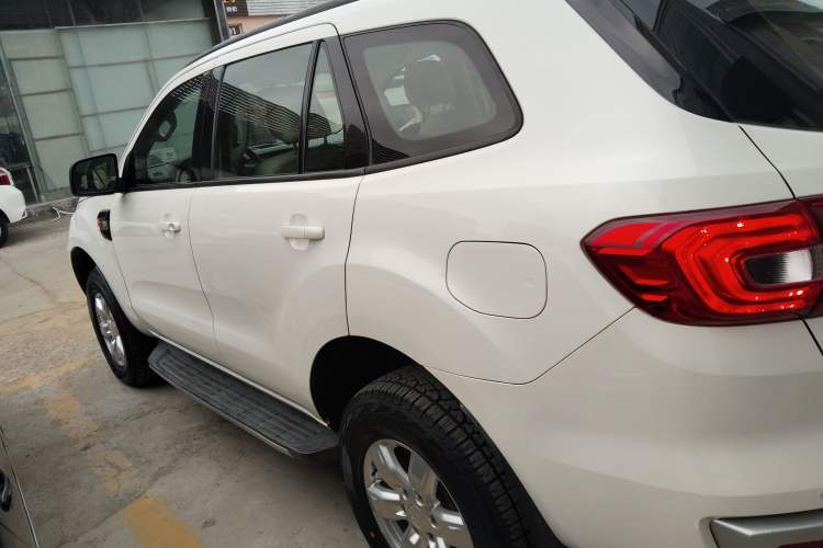 Used Ford Everest 2017 2.0T Gasoline Automatic 4x4 Elite Edition 5 Seats