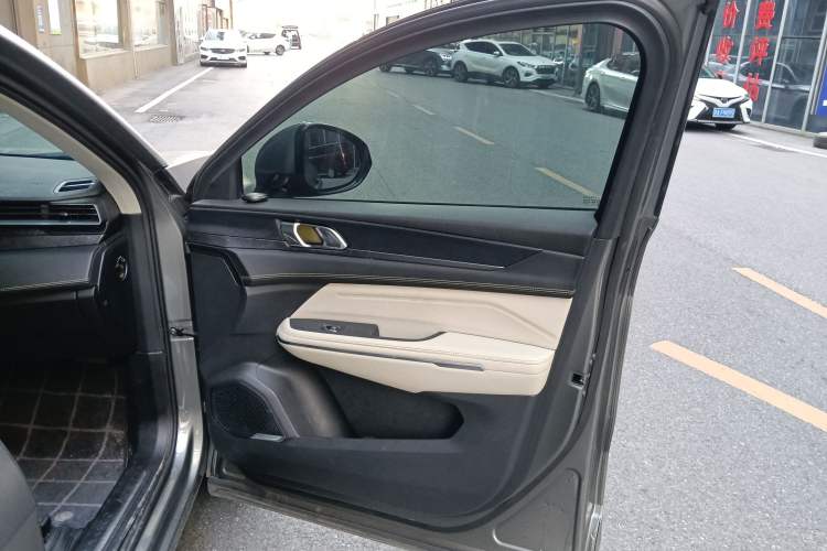 Used Lynk & Co 05 2020 2.0TD Two-Wheel Drive Zhaoyang Plus