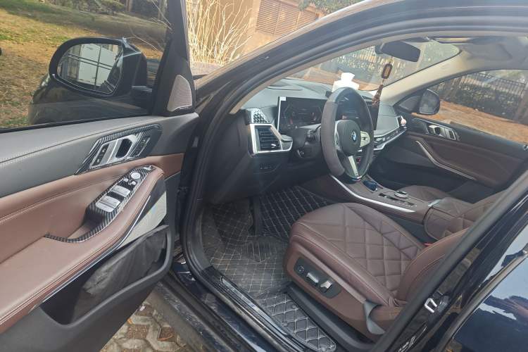 Used BMW X5 2023 xDrive 30Li Luxury M Sport Night Edition Package
