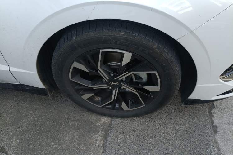 Used Hyundai Sonata 2024 1.5T Pro Right Front Wheel Hub