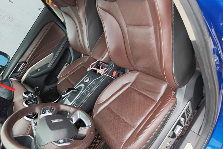 Used Wey VV6 2018 2.0T Two-Wheel Drive Flagship Version China V Standard