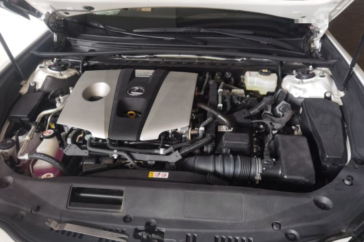 Used Lexus ES 2020 300h Premier Edition